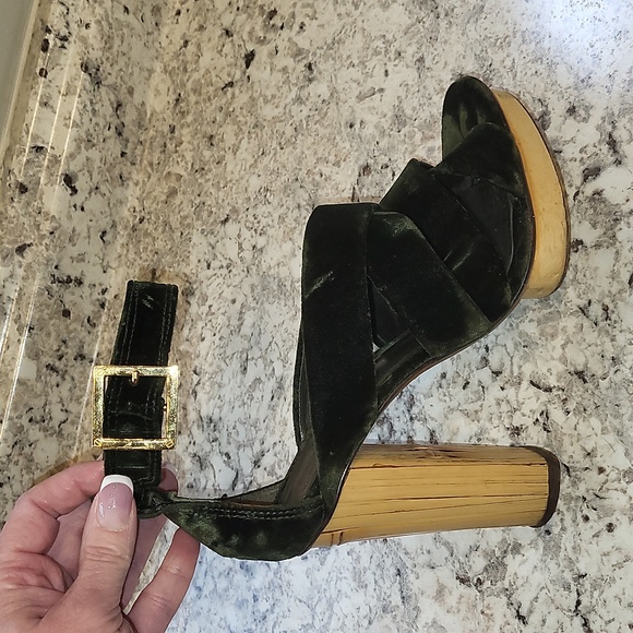 Tory Burch Green Velvet Platforms with Bamboo Heels - Picture 1 of 15